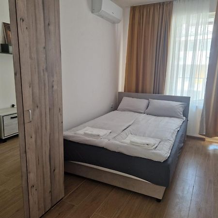 Ferienwohnung De Ja Vu 54 Burgas City Exterior foto