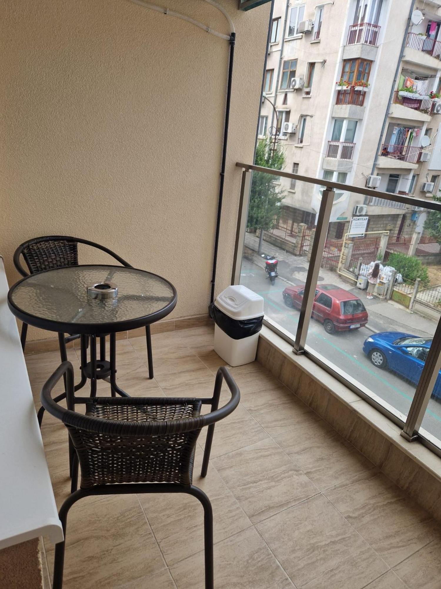 Ferienwohnung De Ja Vu 54 Burgas City Exterior foto